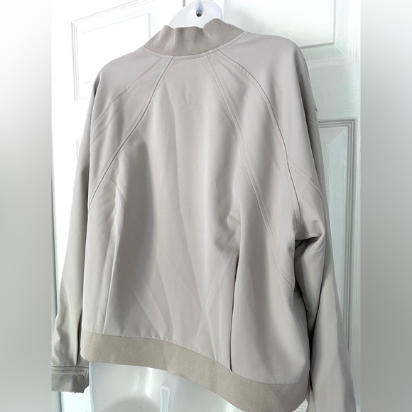 ATHLETA Athleta Jacket Endless Bomber Jacket Abalone NWOT Size X-Large - Picture 11 of 16